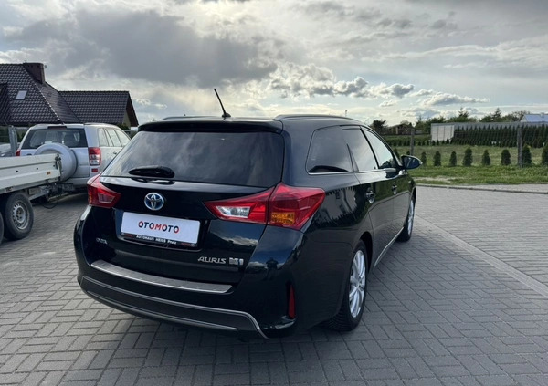 Toyota Auris cena 49999 przebieg: 179000, rok produkcji 2015 z Przedbórz małe 172